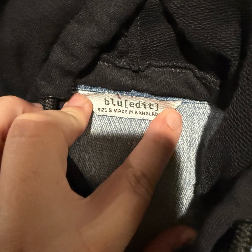 Blu[edit] women’s Jean jacket w/ sweater hood small - Picture 2 of 3